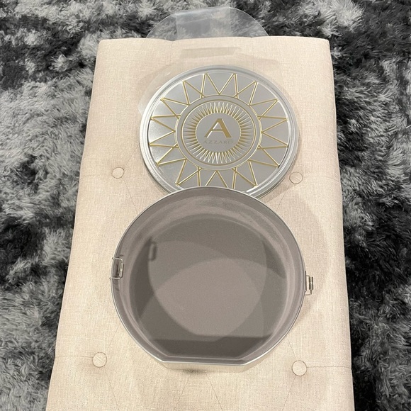 Azzaro Wanted Perfume Metal Gift Box. - Picture 3 of 6